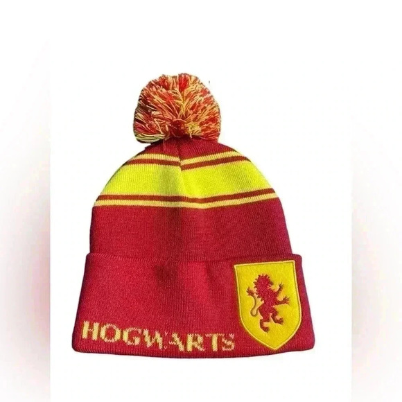 Wizarding World unisex Harry Potter Hogwarts Adult Beanie red yellow never worn - Picture 1 of 4